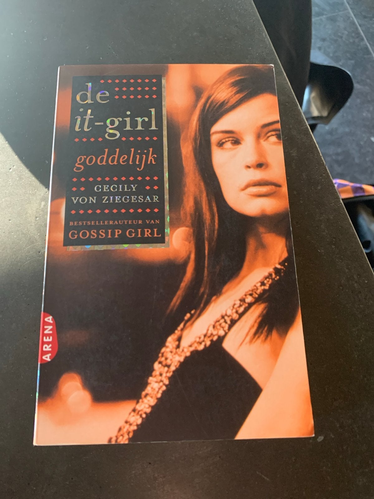 De It-Girl: Goddelijk - Cecily von Ziegesar, Ophalen of Verzenden, Zo goed als nieuw