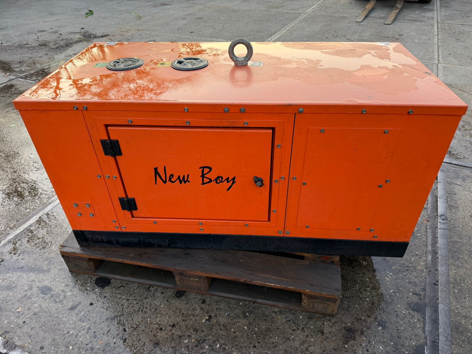 Newboy europower aggregaat generator, Ophalen, Gebruikt, 5 tot 10 kVA, Elektrisch startend