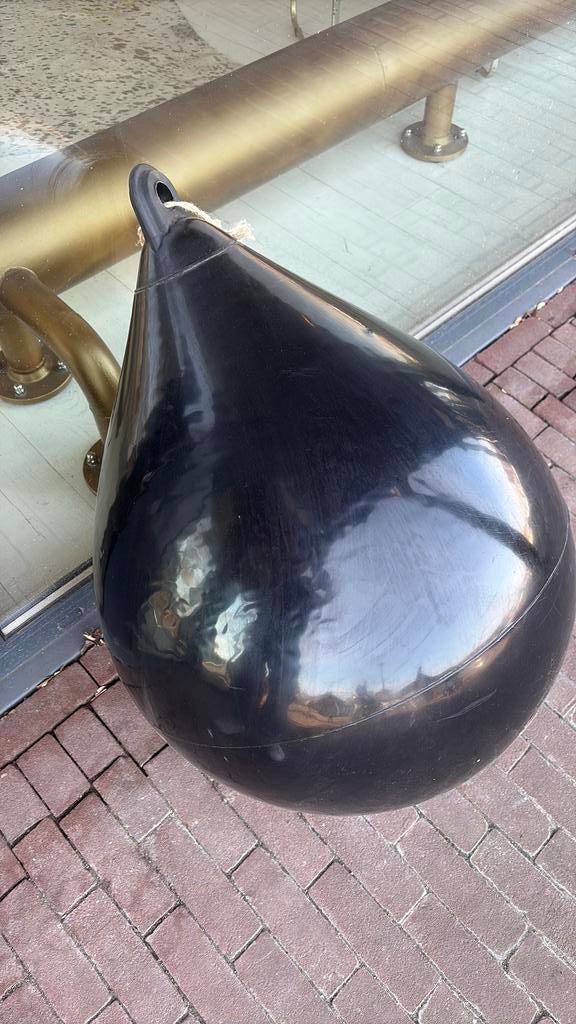 Kogel fender zwart, Watersport en Boten, Ophalen of Verzenden, Nieuw, Ankeren en Afmeren, Zeilboot of Motorboot