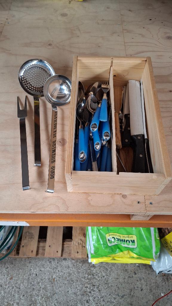 Camping bestek set met extra kookgerei, Ophalen of Verzenden, Zo goed als nieuw