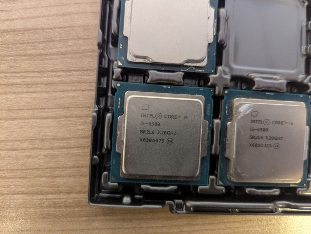 diverse processoren intel gen 4 en gen 6, Computers en Software, Info@intel.com, Intel, High Tech Campus 83, 5656 AG Eindhoven