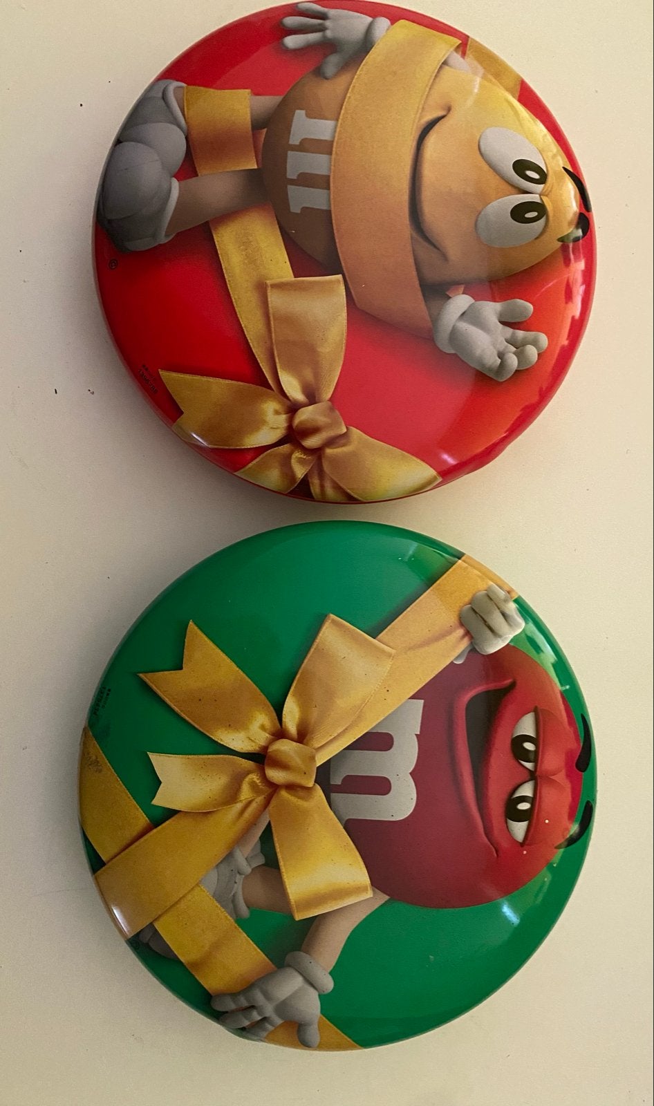 2x M&M's blikken - Rood en Groen met strik, Ophalen of Verzenden, Zo goed als nieuw, Overige, Overige merken