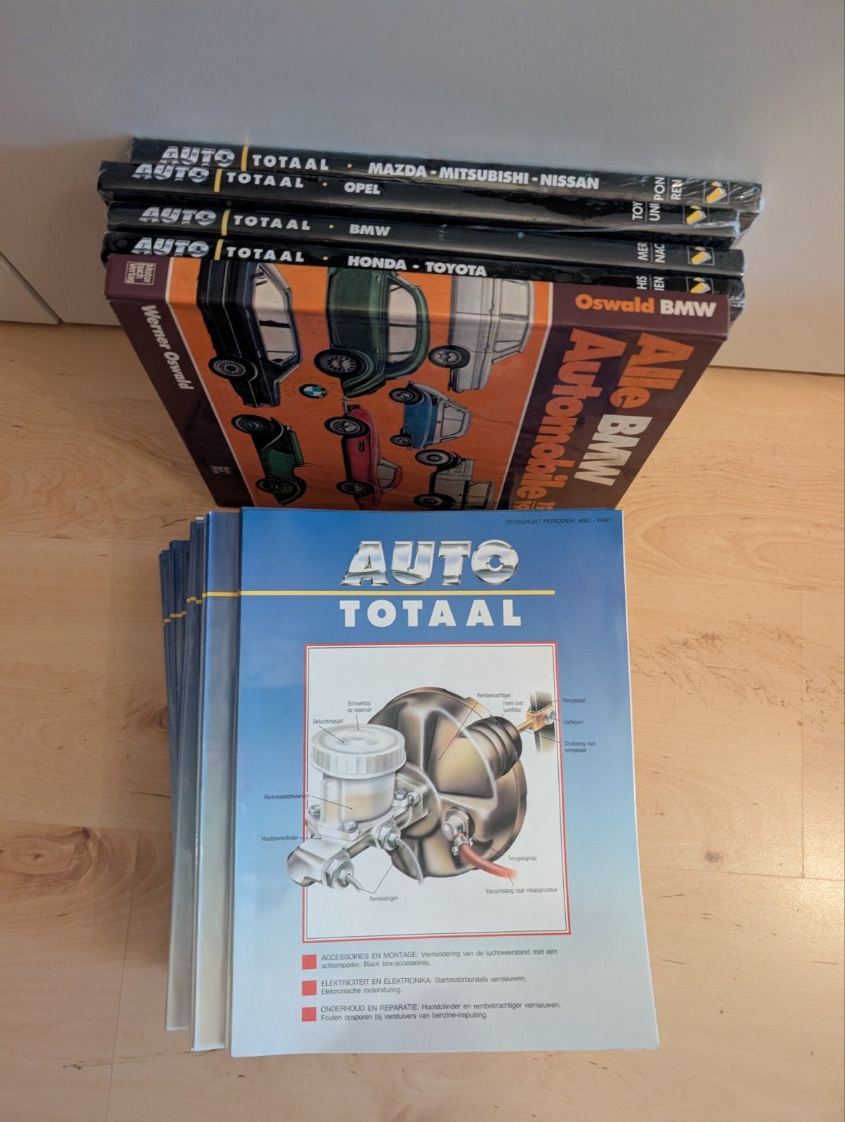 Auto Totaal Boeken - Diverse Merken (Honda, Toyota, BMW), Boeken, Ophalen, Zo goed als nieuw, Honda, Diverse auteurs