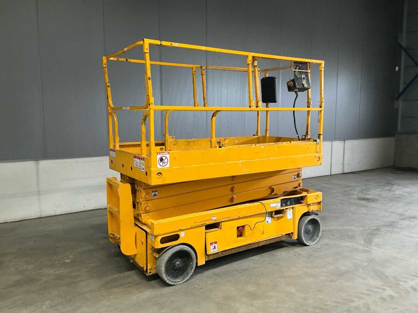 2012 Haulotte Compact 10 Hoogwerker