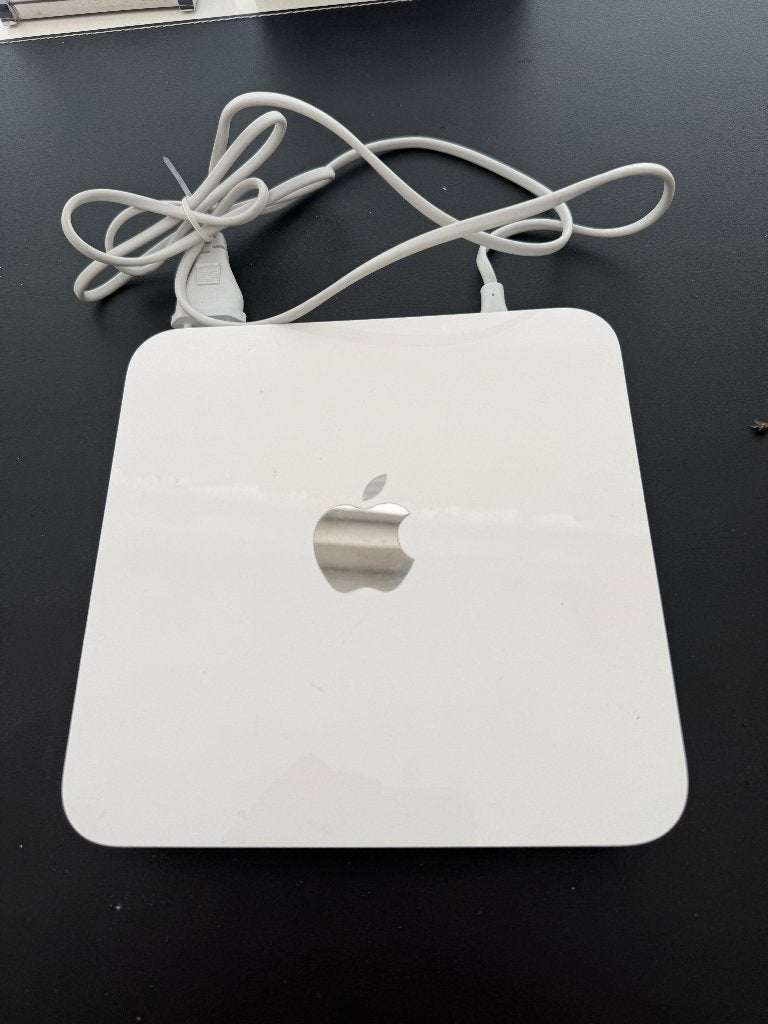 Apple AirPort Time Capsule A1409 3TB – Werkt uitstekend, Gebruikt, Ca. 20 x 20 cm, HDD, Ophalen of Verzenden