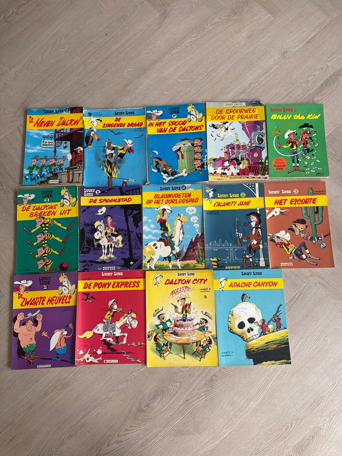 Lucky Luke Stripboeken Collectie - 15 Albums, Meerdere stripboeken, Ophalen, Gelezen