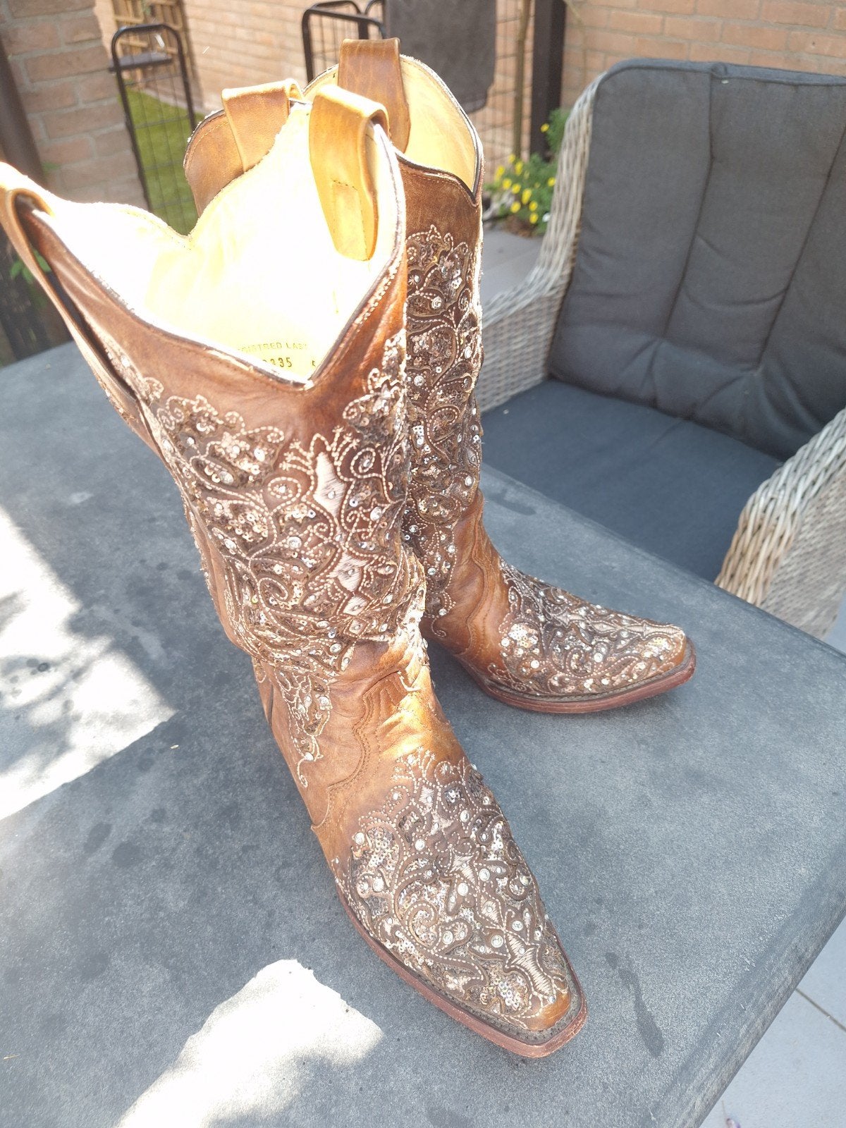Corral Handcrafted Boots - Bruin met strass en borduursel, Kleding | Dames, Hoge laarzen, Bruin, Corral, Ophalen of Verzenden