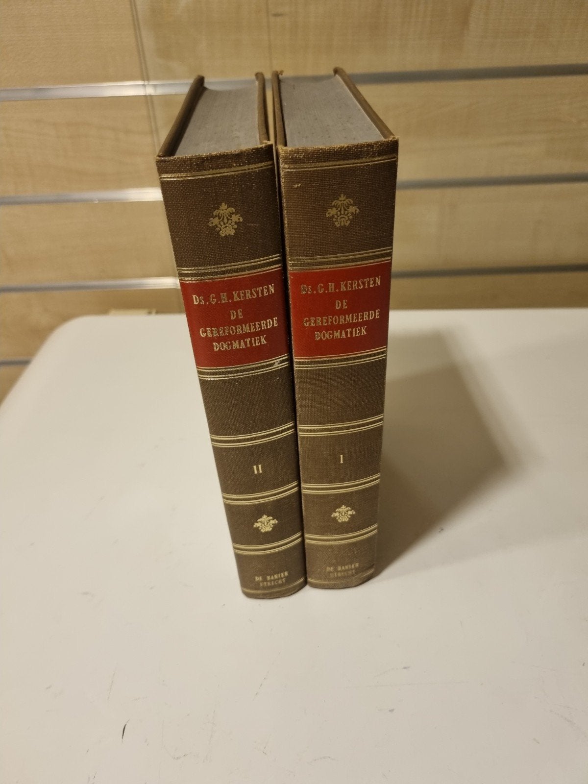 Ds. G.H. Kersten. De gereformeerde dogmatiek. 2 delen., Boeken, Ophalen of Verzenden, Gelezen, Christendom | Protestants