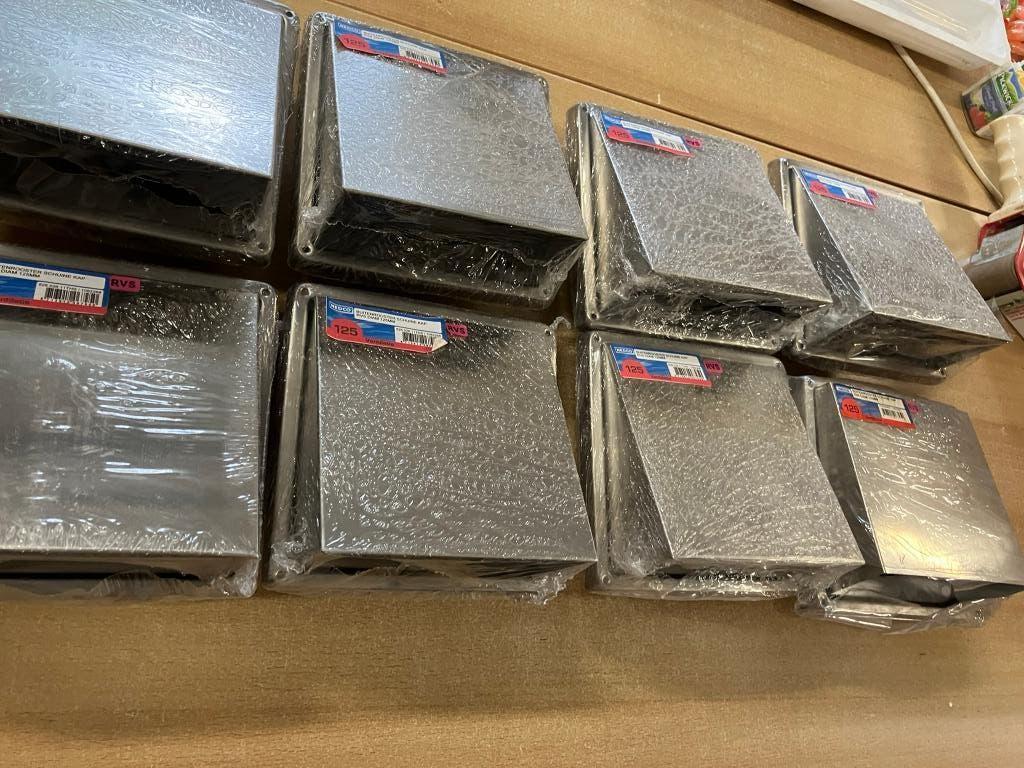 partij gevelkleppen en aluminium afvoerslangen, Ophalen, Overige typen, Minder dan 2 meter, 80 mm of meer