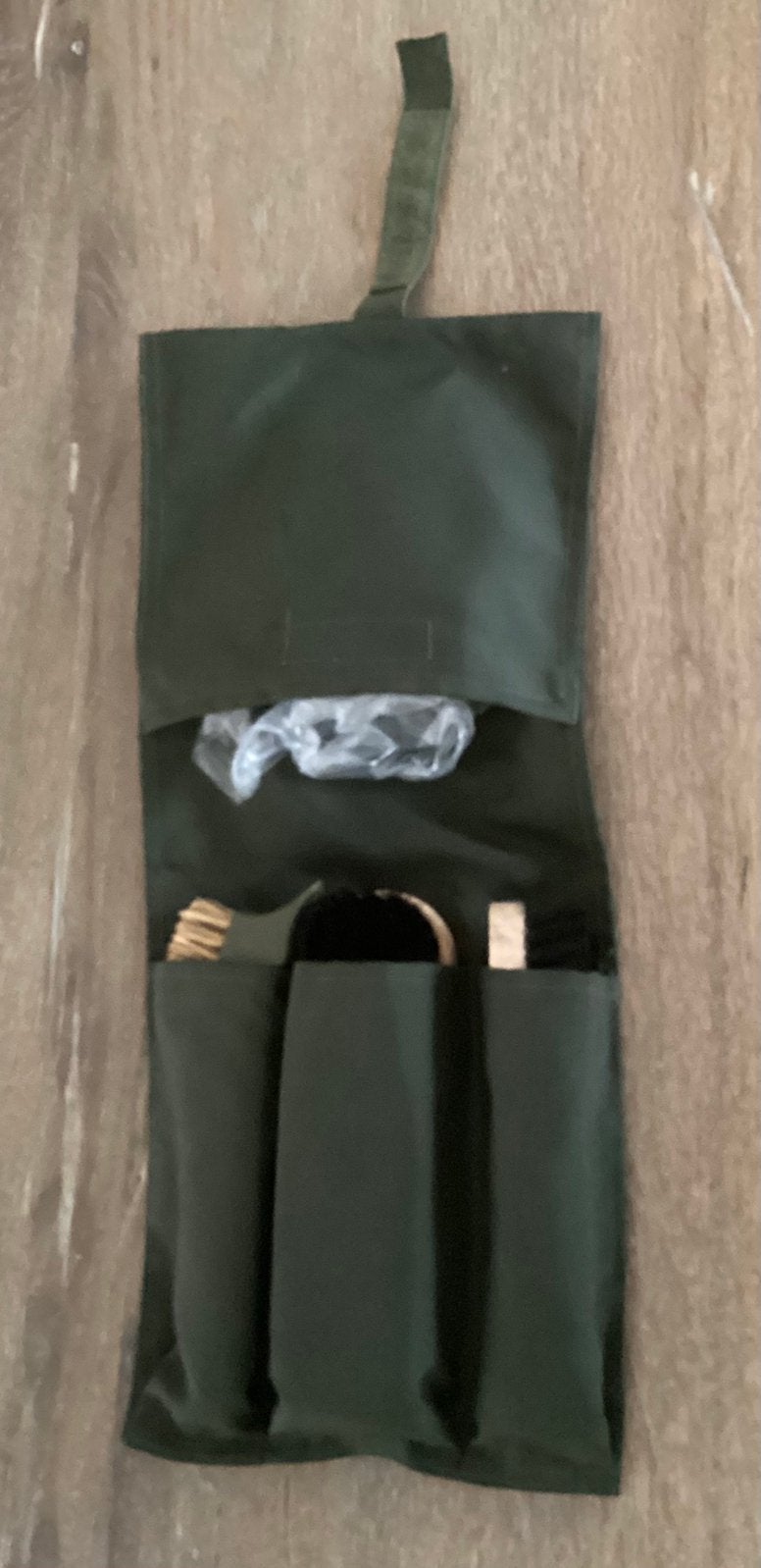 Leger tas met schoenpoets gerief,z.g.a.n.,mooi!!!, Verzamelen, Ophalen of Verzenden, Landmacht, Nederland, Overige typen