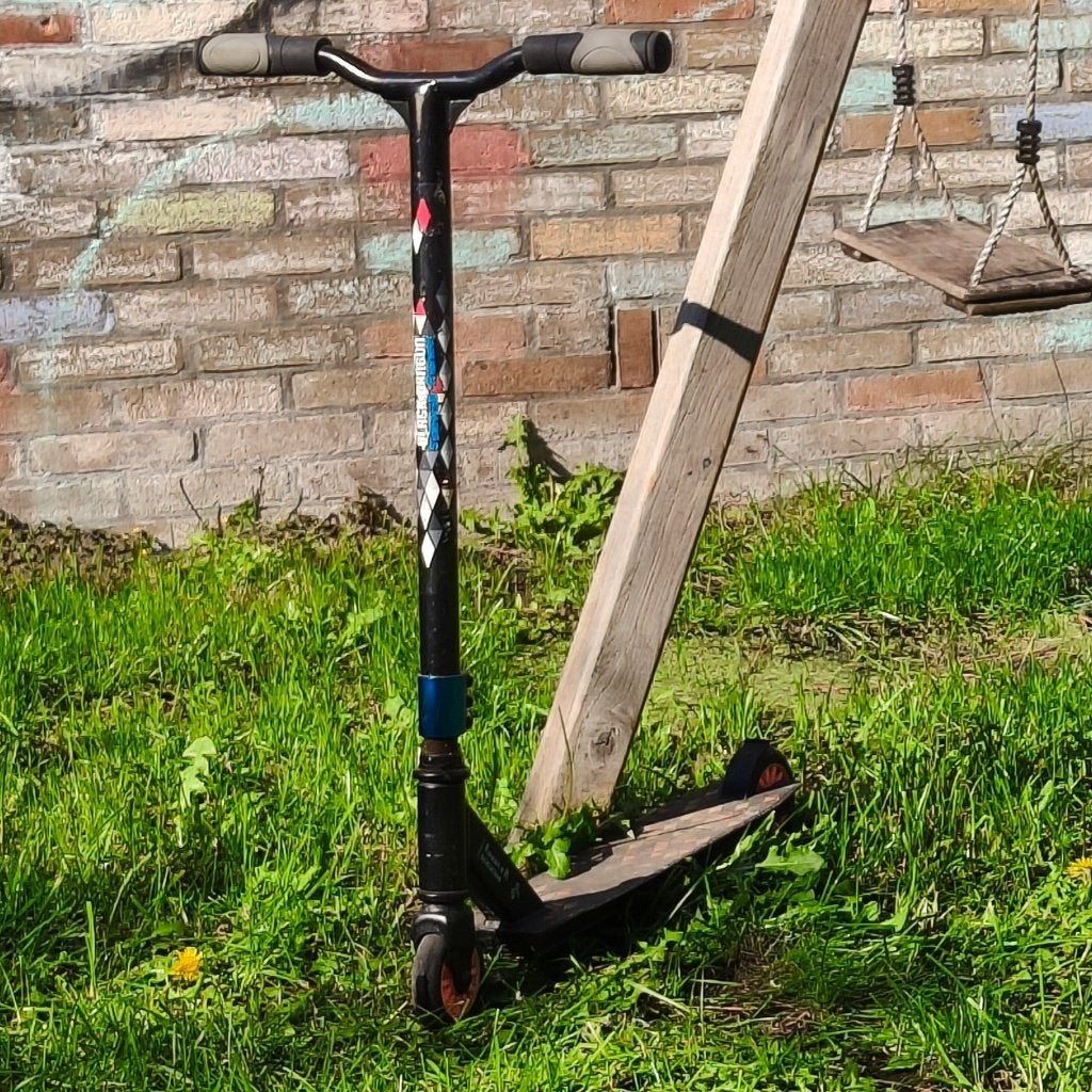 Stuntstep, Black Dragon, Fietsen en Brommers, Ophalen of Verzenden, Gebruikt, Gewone step
