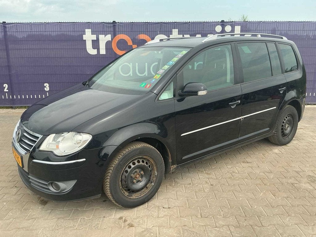 2007 - Volkswagen - Touran - 2.0 TDI Highline - Personenauto, Auto's, Volkswagen, Voorwielaandrijving, Gebruikt, 4 cilinders, Zwart