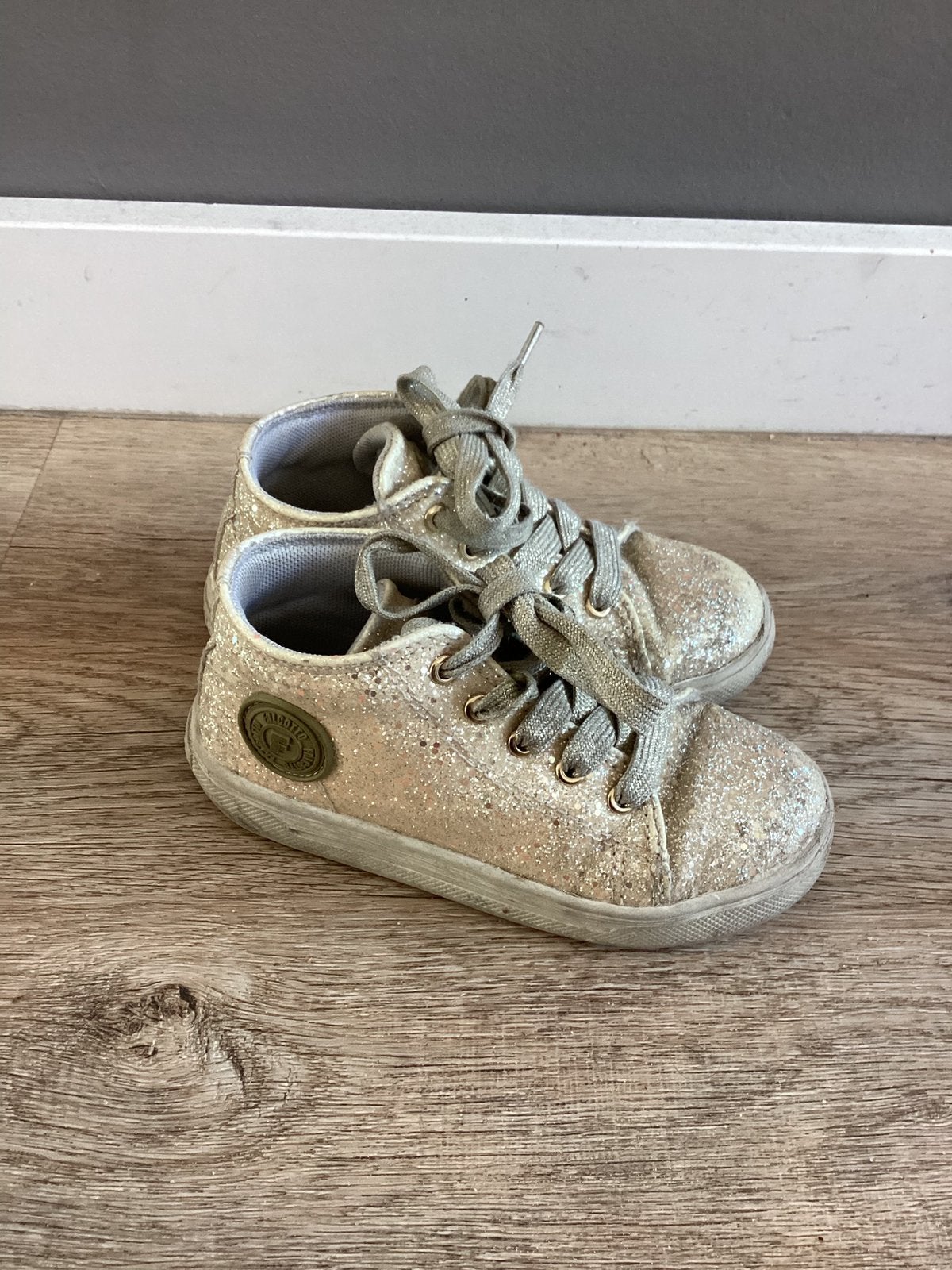 Falcotto gouden glitterschoentjes (26), Meisje, Ophalen of Verzenden, Gebruikt, Schoentjes