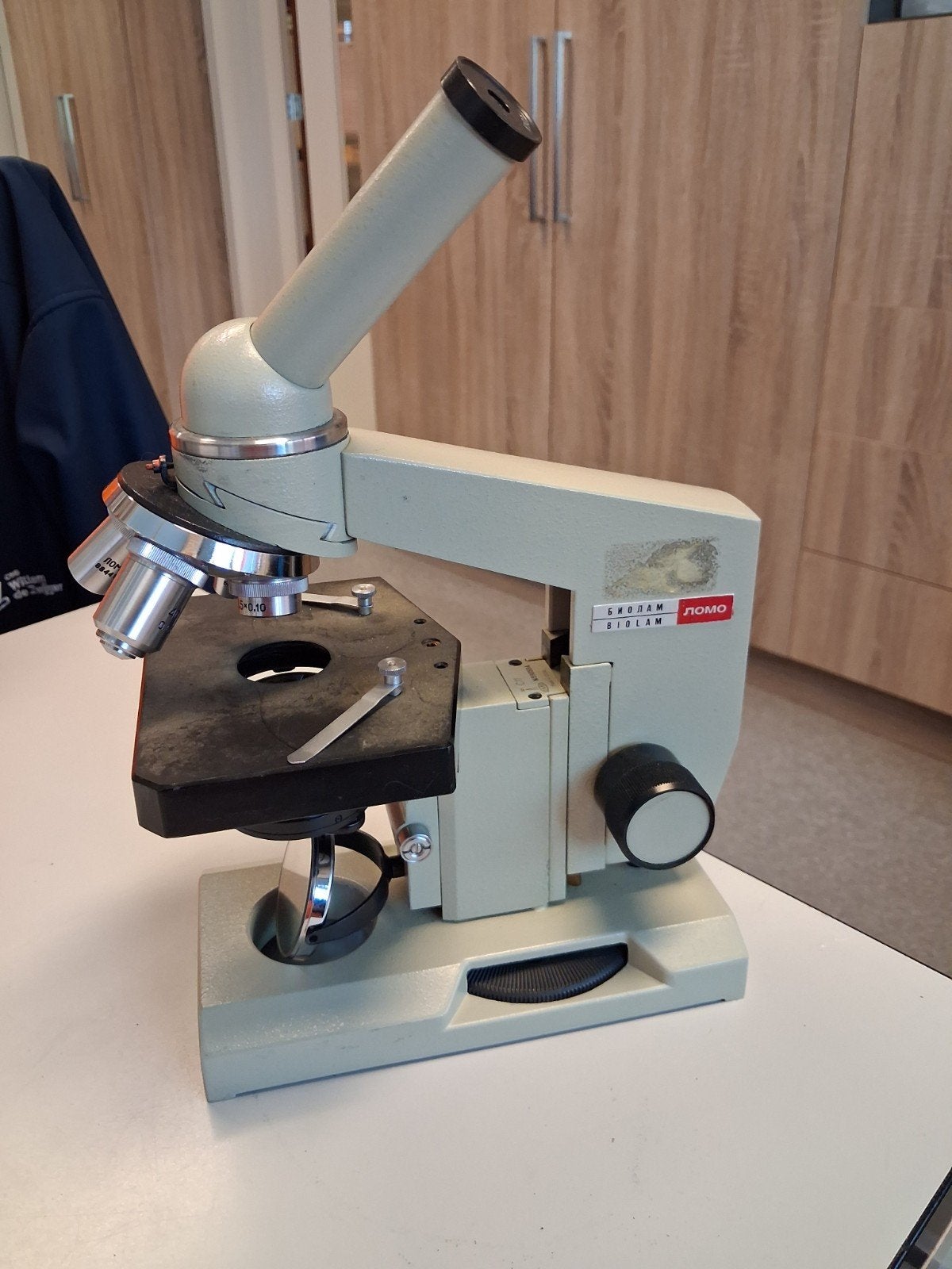 Foto 4 van Vintage BIOLAM Biologische Microscoop met Koffer
