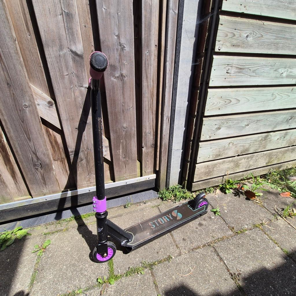 Story Ride Story Stuntstep - Zwart/Paars, Ophalen of Verzenden, Gebruikt, Gewone step, Story