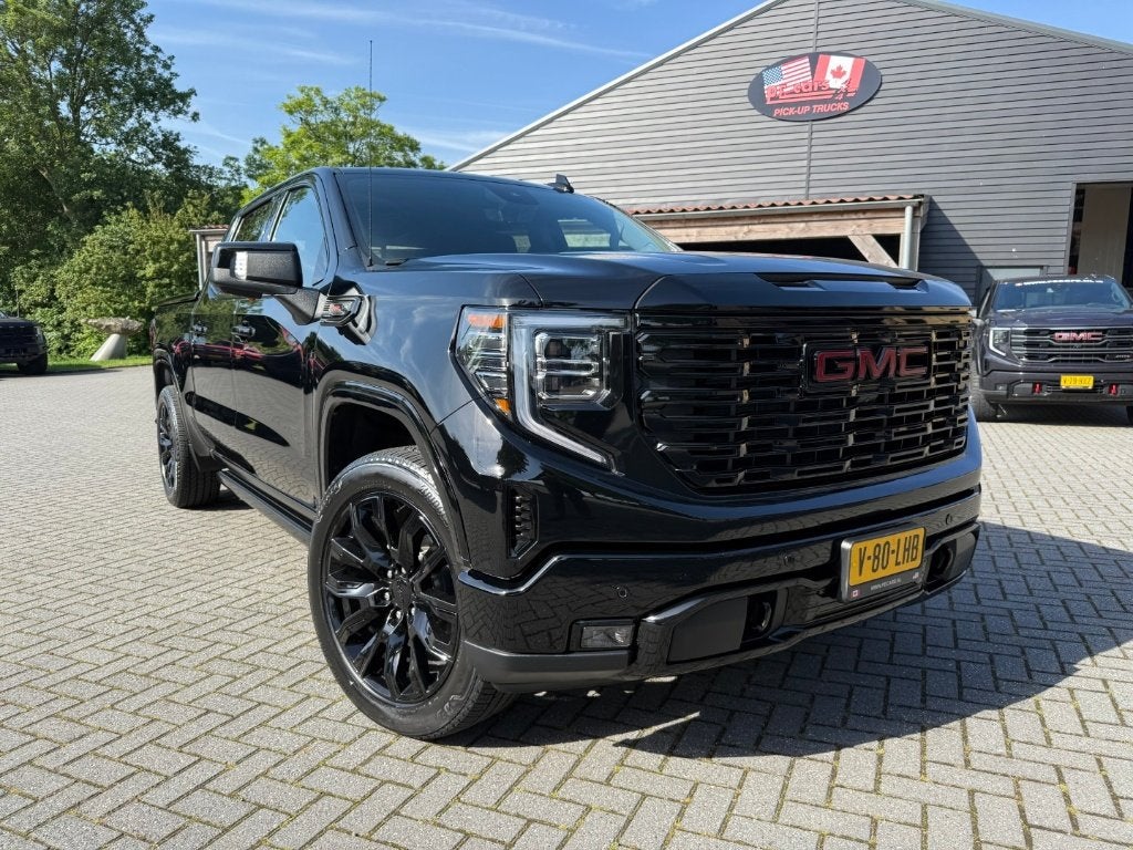GMC Sierra Denali Black Edition 6.2L V8 PickUp Bedrijfswagen, Auto's, GMC, Automaat, Zwart, Leder, Bedrijf