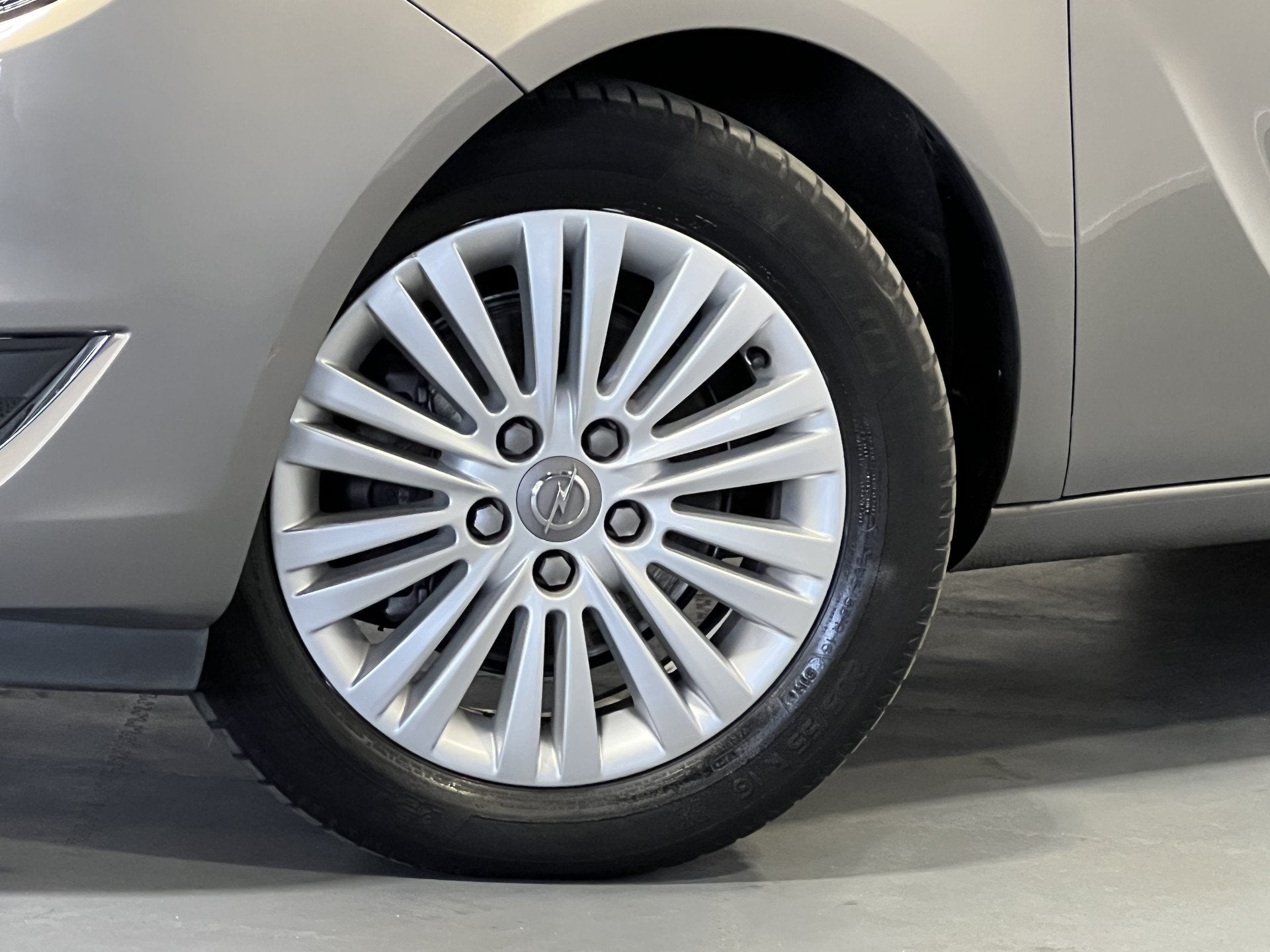 Opel Meriva 1.4 Turbo Design Edition | Cruise Control | Lich, Voorwielaandrijving, Stof, Gebruikt, 4 cilinders
