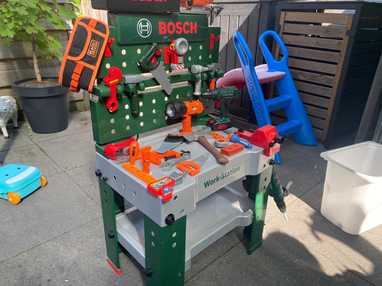 Bosch speelgoed werkbank met gereedschap, Ophalen, Gebruikt