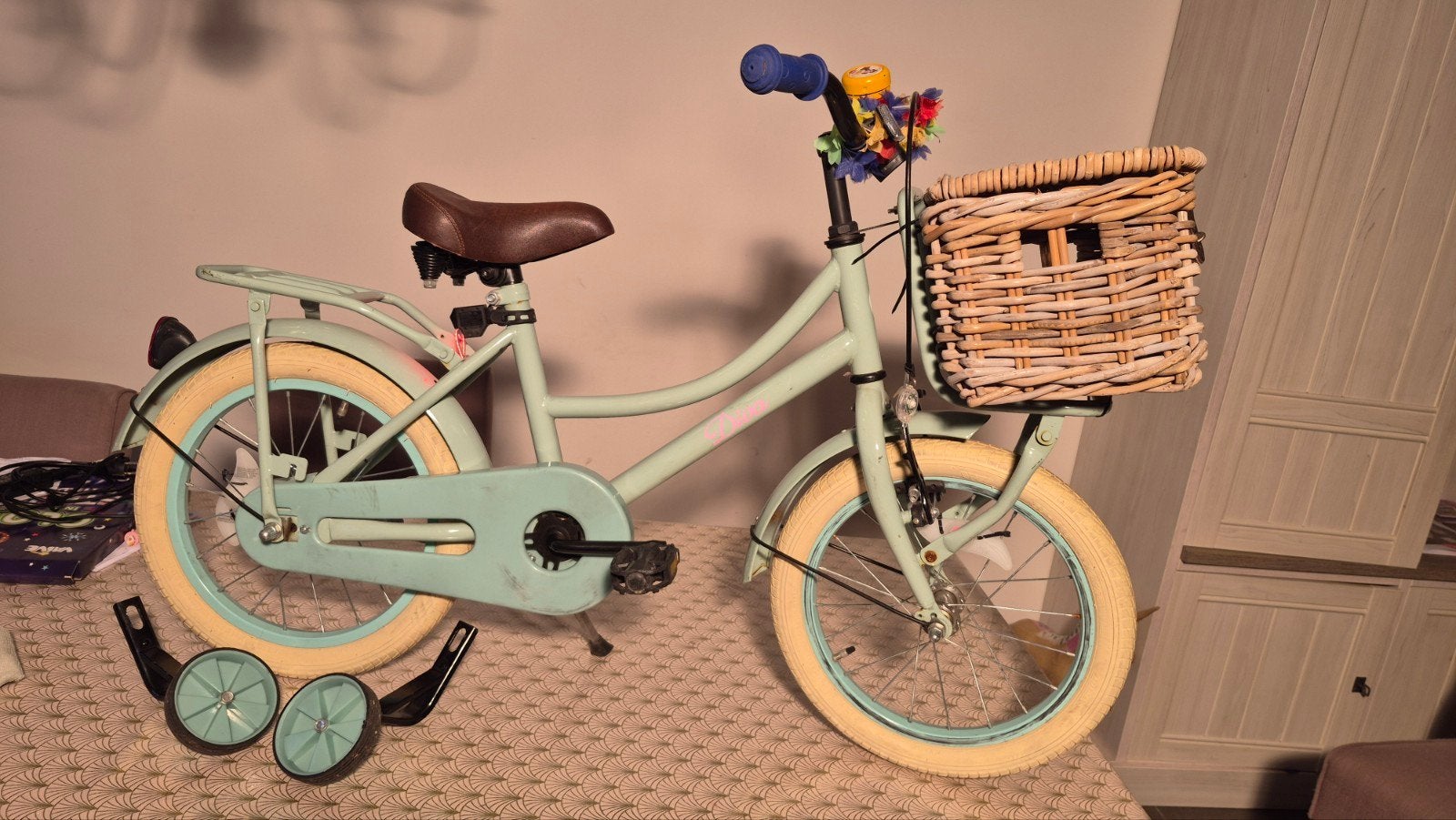Kinderfiets 16 inch met zijwieltjes en mandje, Ophalen, Terugtraprem, Zijwieltjes, Spirit Diva