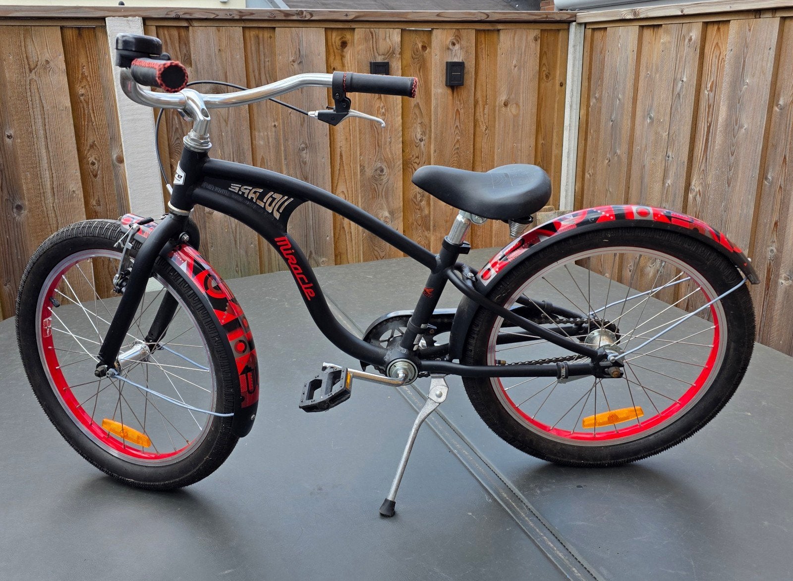 Volare Miracle Cruiser 20 inch kinderfiets, Ophalen, Volare, Zo goed als nieuw, Terugtraprem