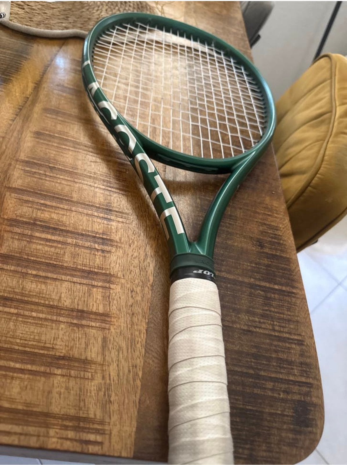 Lacoste tennis racket 300 gram, Ophalen, Zo goed als nieuw, Racket, Overige merken