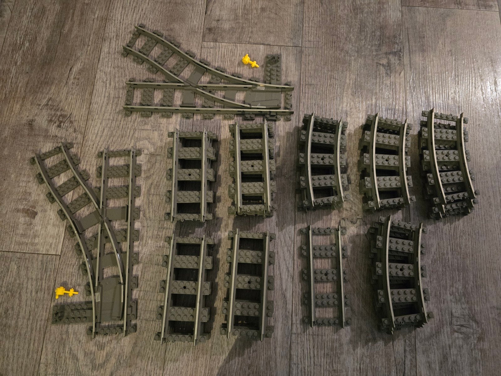 Lego rails 9v  17recht 16bocht 2 wissel, Ophalen of Verzenden, Zo goed als nieuw