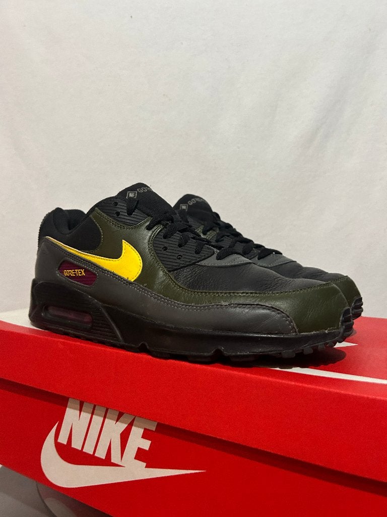 ALS NIEUW! Maat 44,5 - Nike Air Max 90 Gore-Tex Black Khaki, Verzenden, Zwart, Nike, Nike