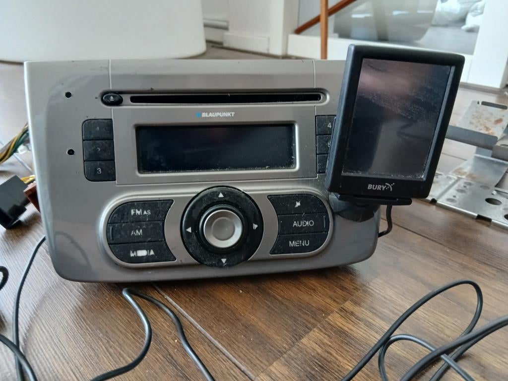 Alfa Romeo Mito radio met Bury CC 9056 Plus Bluetooth ca, Auto diversen, Autoradio's, Gebruikt, Ophalen of Verzenden