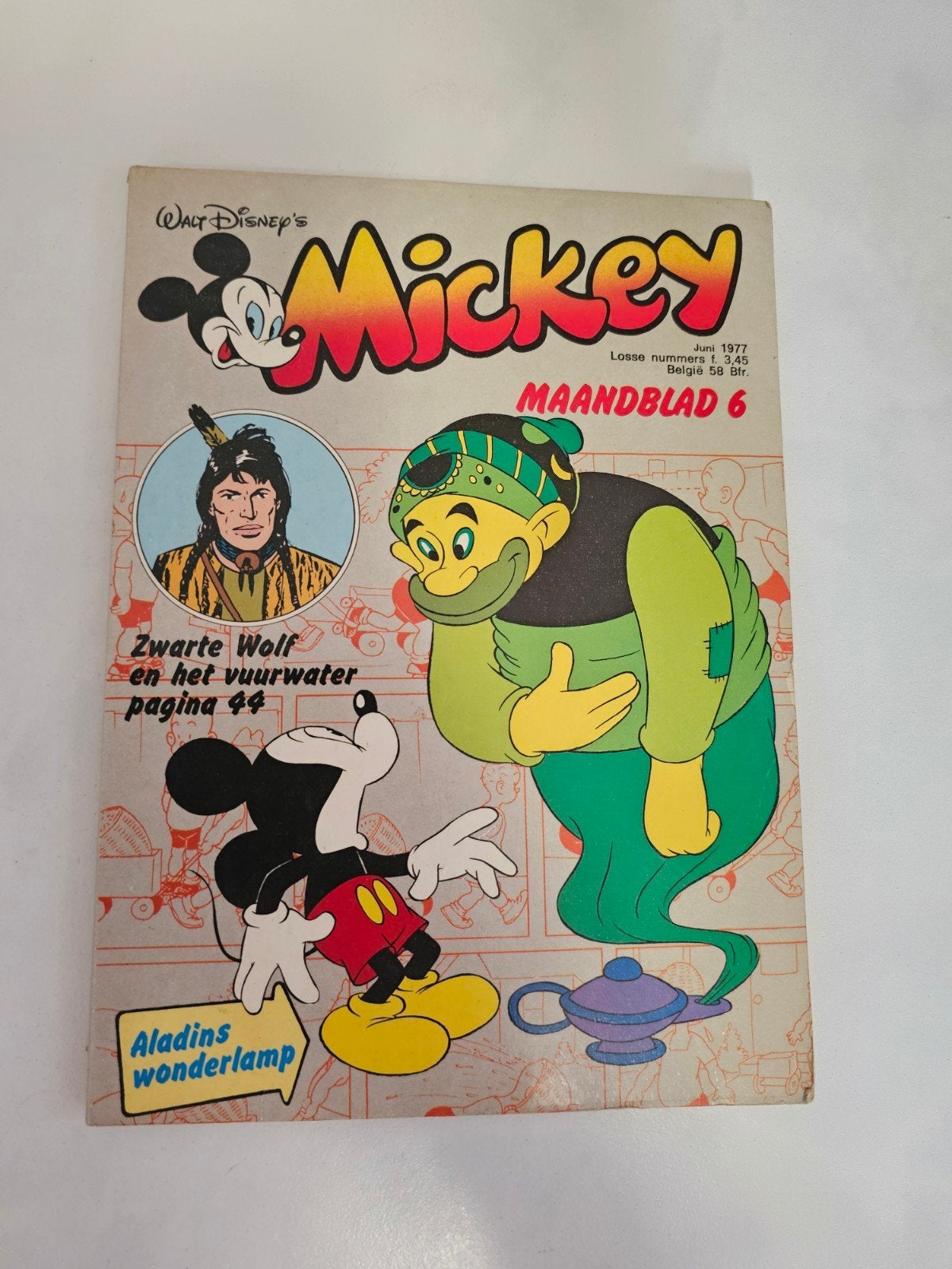 Vintage Walt Disney Mickey Maandblad nr. 6  juni 1977, Eén stripboek, Ophalen of Verzenden, Gelezen