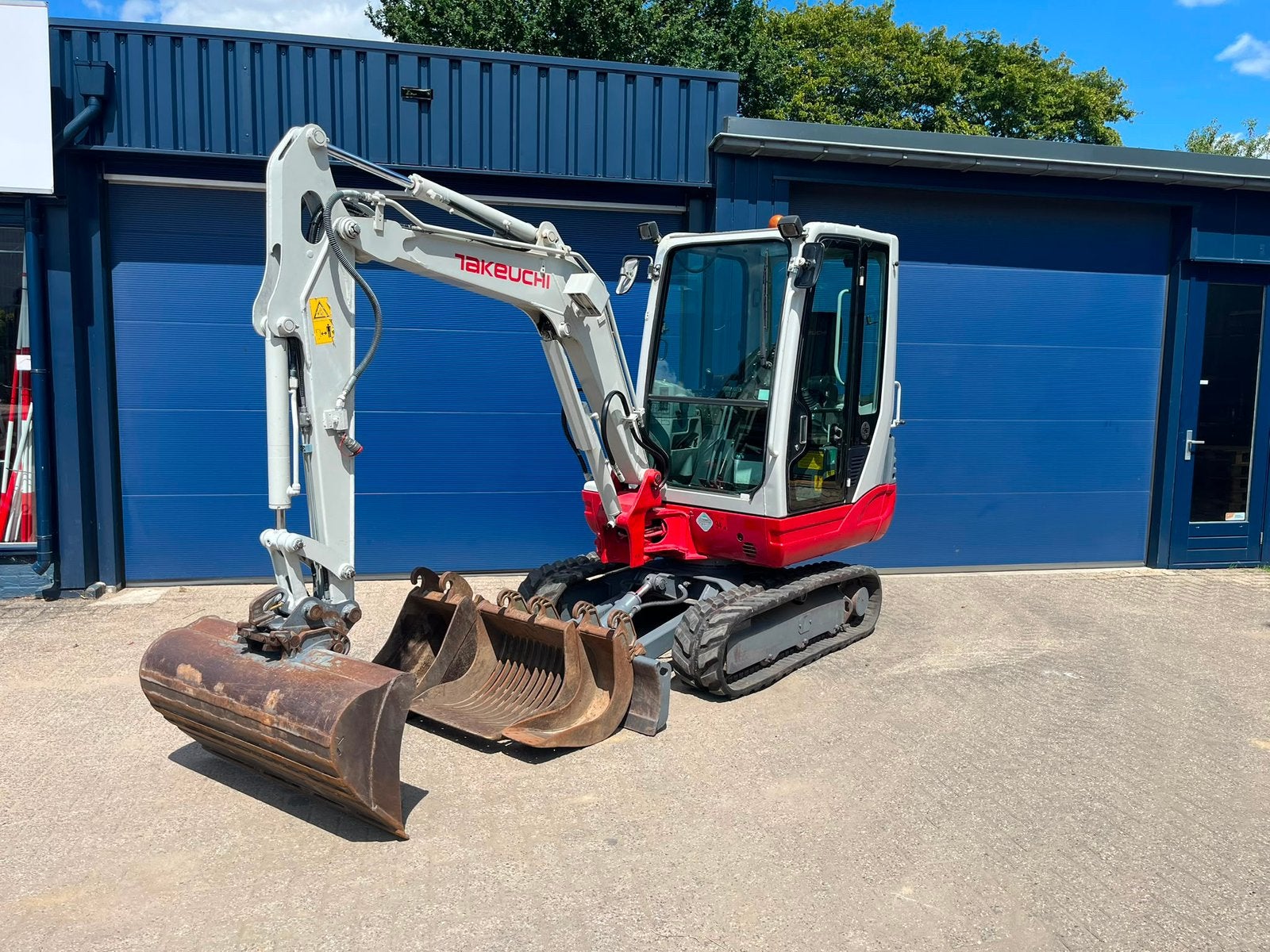 Takeuchi TB228 minigraver compleet!, Ophalen, Graafmachine