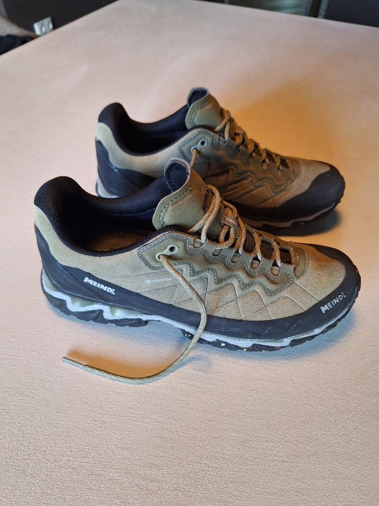 Meindl gore tex schoen maat 42.5, Ophalen of Verzenden, Zo goed als nieuw, Schoenen