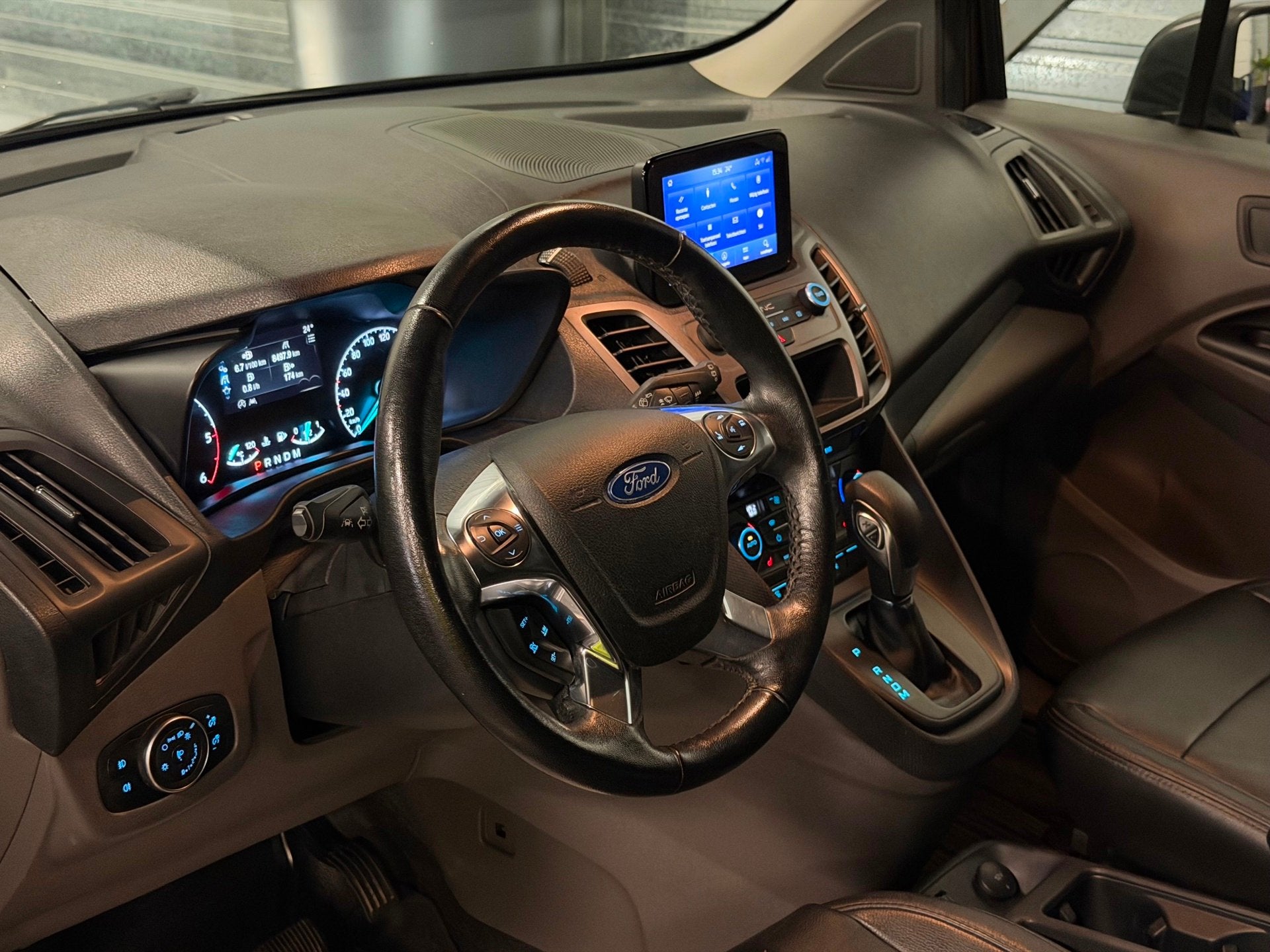 Ford Transit Connect 1.5 EcoBlue L2 Trend BTW/AUT/LED/LEDER/, Auto's, Gebruikt, 4 cilinders, Bedrijf, Diesel