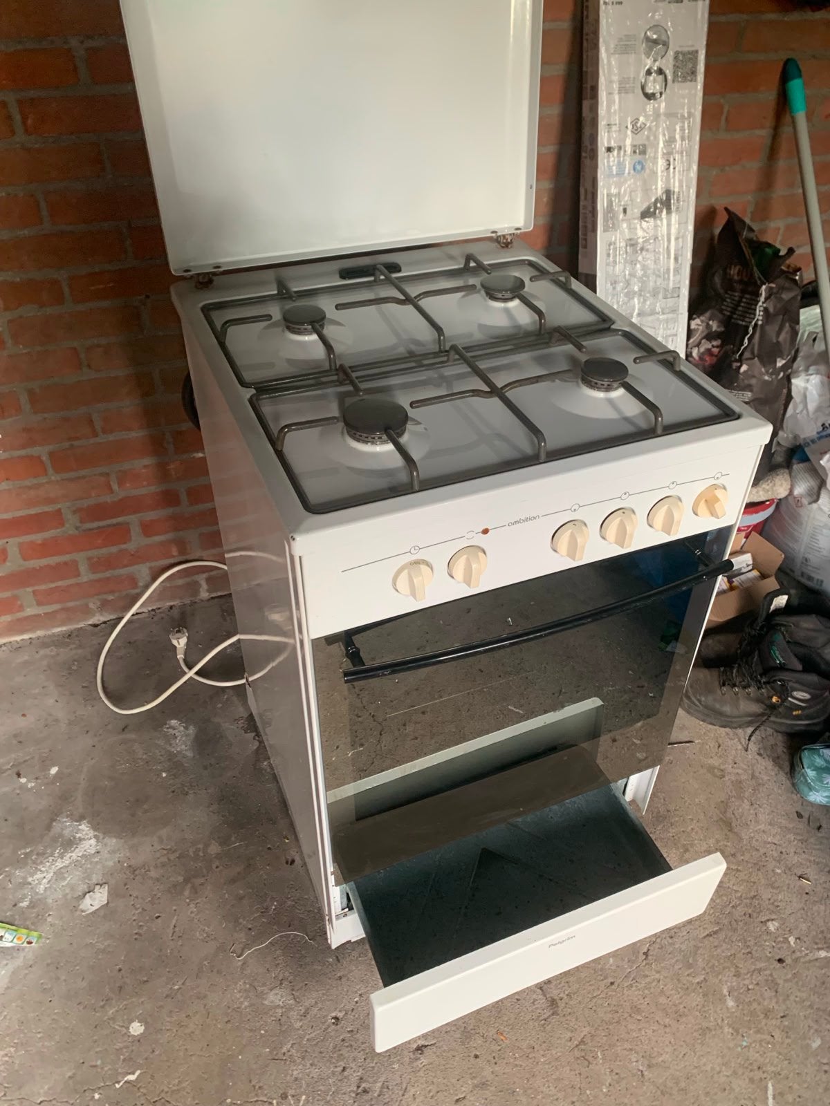 Pelgrim gasfornuis, Witgoed en Apparatuur, Fornuizen, Ophalen, Gebruikt, 4 kookzones, Gas