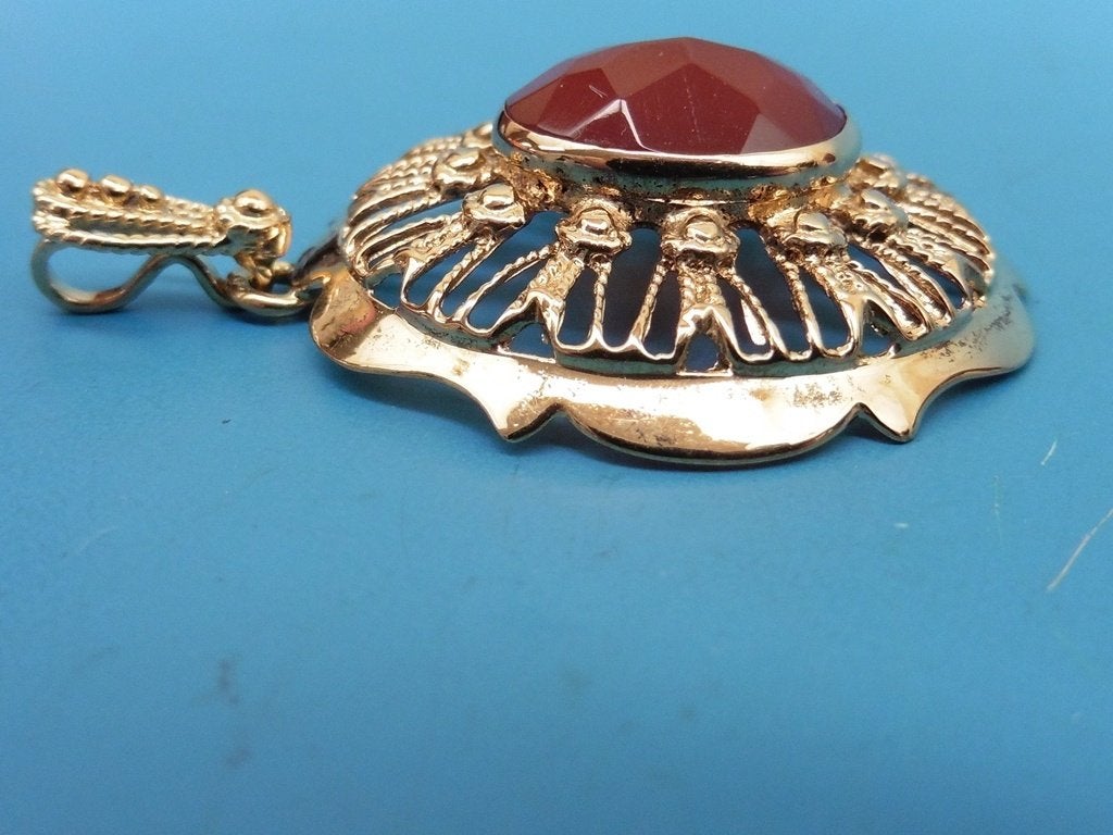 Gouden hanger met carneool                              G126, Gebruikt, ., Ophalen of Verzenden, .