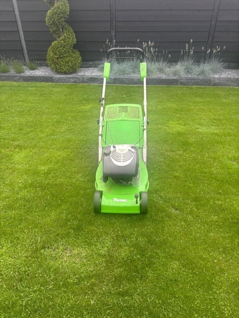 Benzine grasmaaier Viking, Ophalen, Viking, Gebruikt, Benzine-grasmaaier