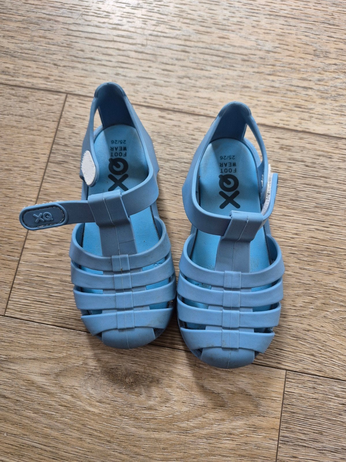 Blauwe waterschoenen XQ maat 25/26, Jongen of Meisje, Schoenen, Ophalen of Verzenden, Zo goed als nieuw