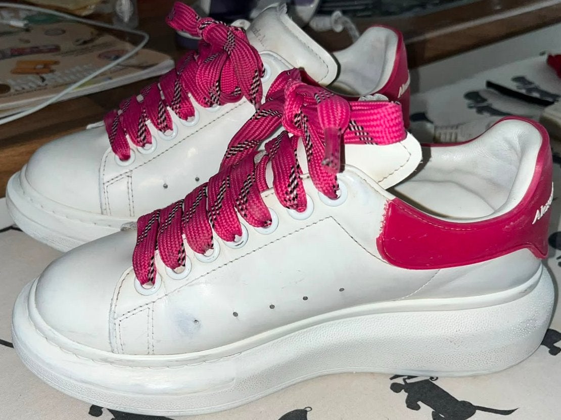 Alexander mqueen 36 roze wit, Ophalen of Verzenden, Zo goed als nieuw, Wit, Sneakers of Gympen