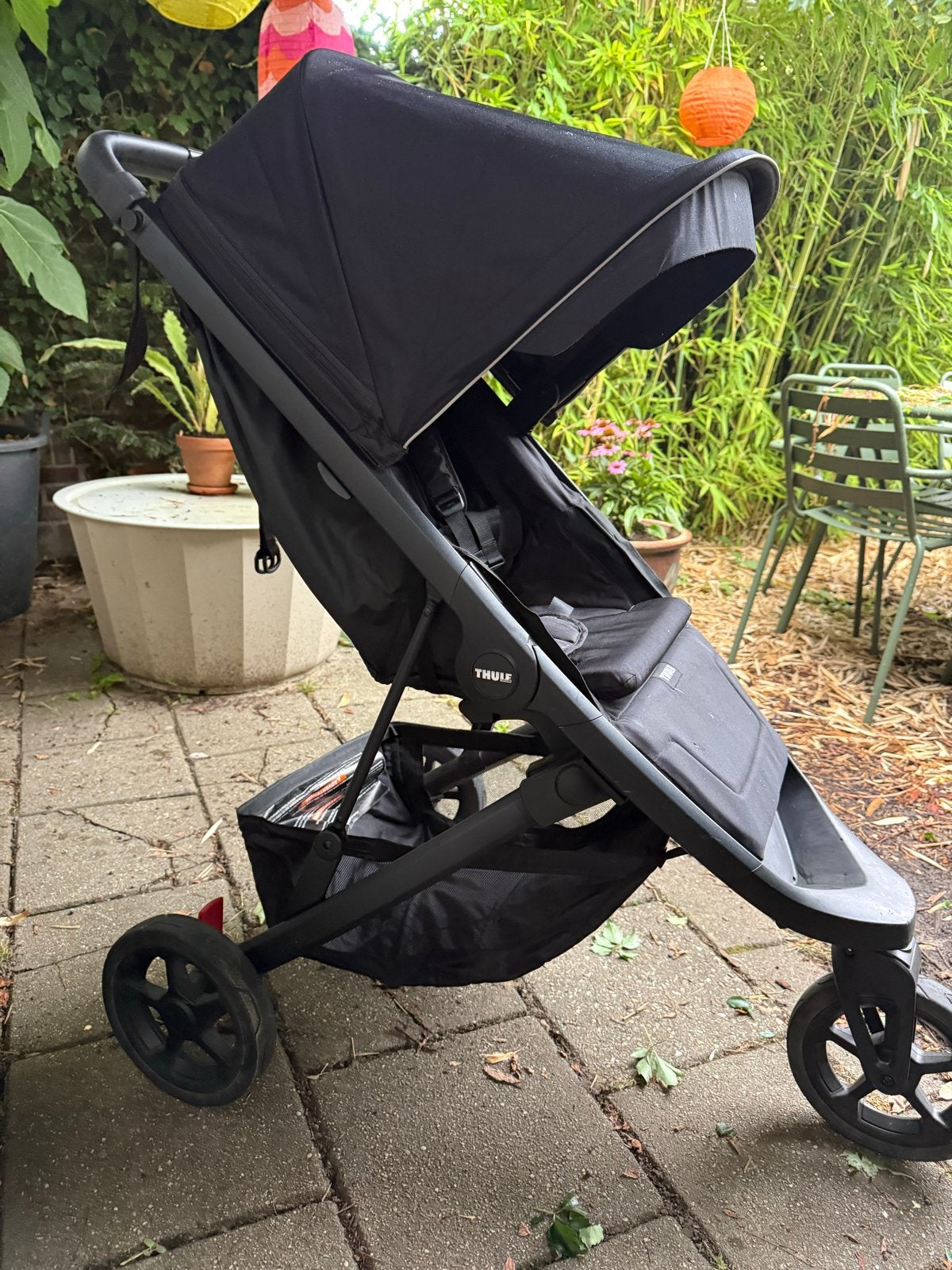 Thule Spring kinderwagen zwart met zonnekap, Ophalen, Zo goed als nieuw, Kinderwagen, Overige merken