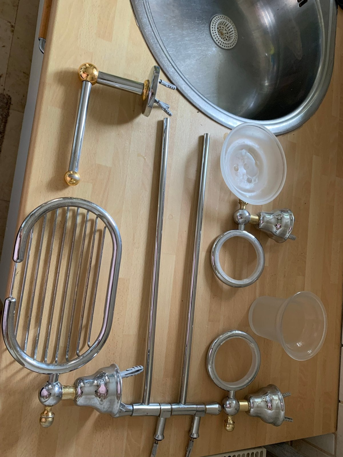 Badkamer accessoires, douche, wc, wastafel., Huis en Inrichting, Badkamer | Badtextiel en Accessoires, Ophalen of Verzenden, Gebruikt