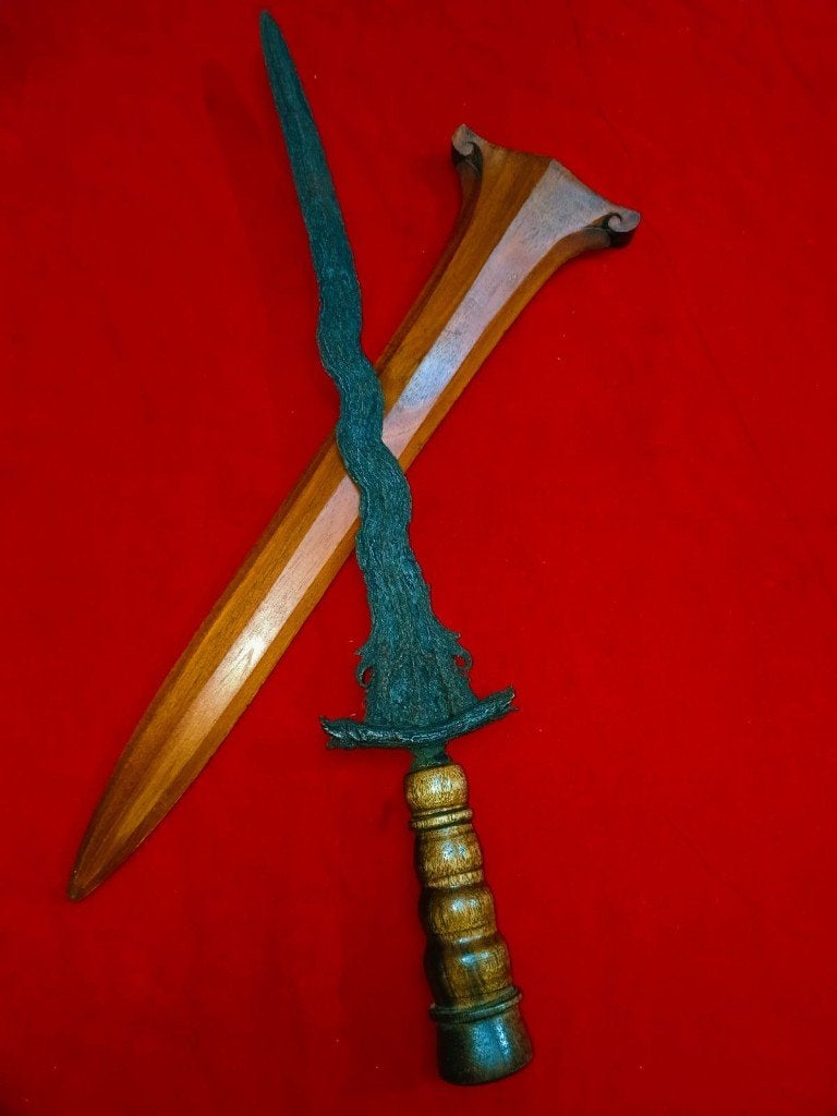 Antieke Keris Karno Tinanding 7 Luk Beras Wutah SVG71, Verzenden
