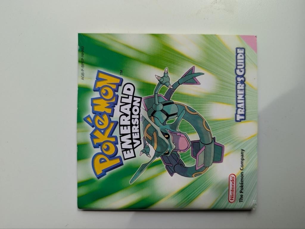 Pokemon Emerald Trainer's Guide Handleiding GBA, Spelcomputers en Games, Games | Nintendo Game Boy, Gebruikt, 1 speler, Ophalen of Verzenden