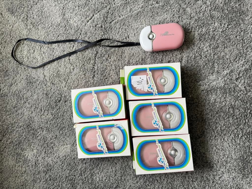 Draagbare Wimperdroger - Mini Airconditioning Fan Roze Nieuw, Ogen, Nieuw, Ophalen of Verzenden, Roze