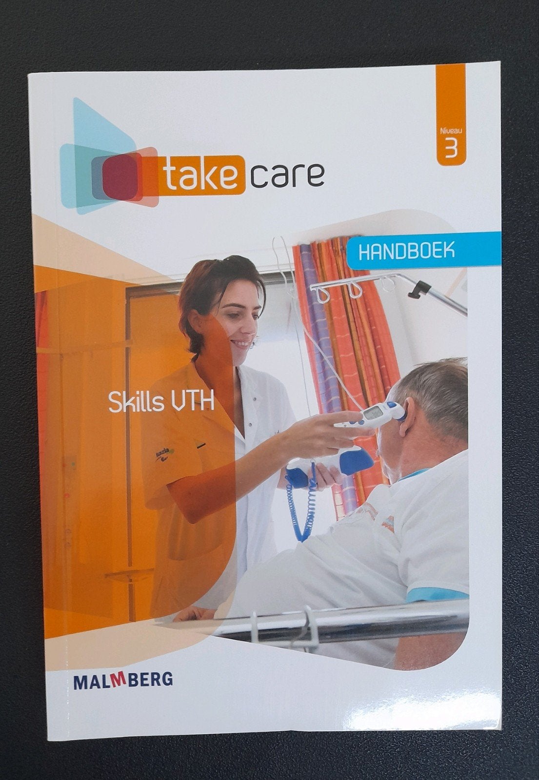 Take Care  Skills - Malmberg,ISBN9789402039009, Malmberg, Ophalen of Verzenden, Zo goed als nieuw, MBO