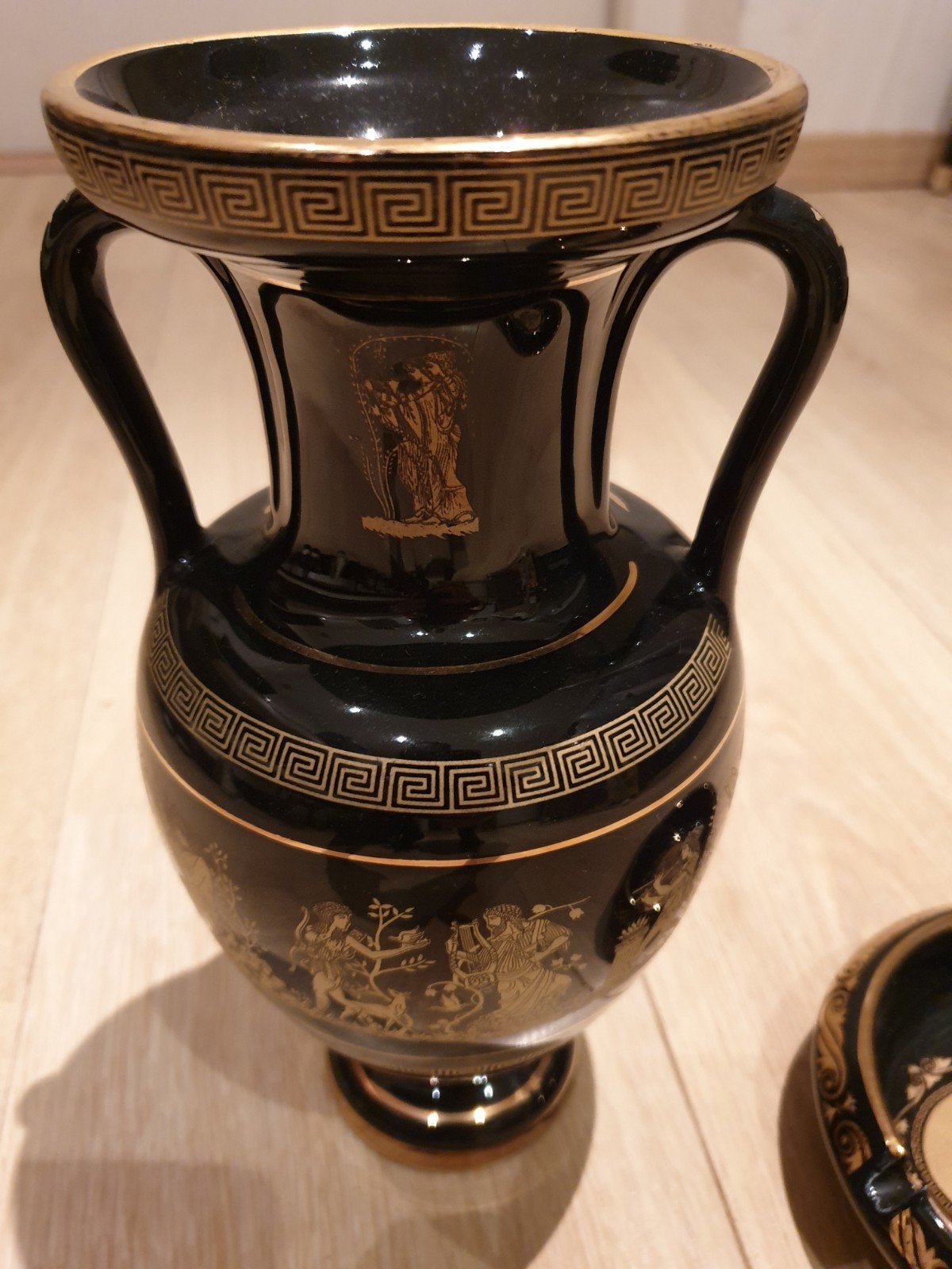 Griekse vaas en asbak, handgemaakt, 24K goud, Ophalen