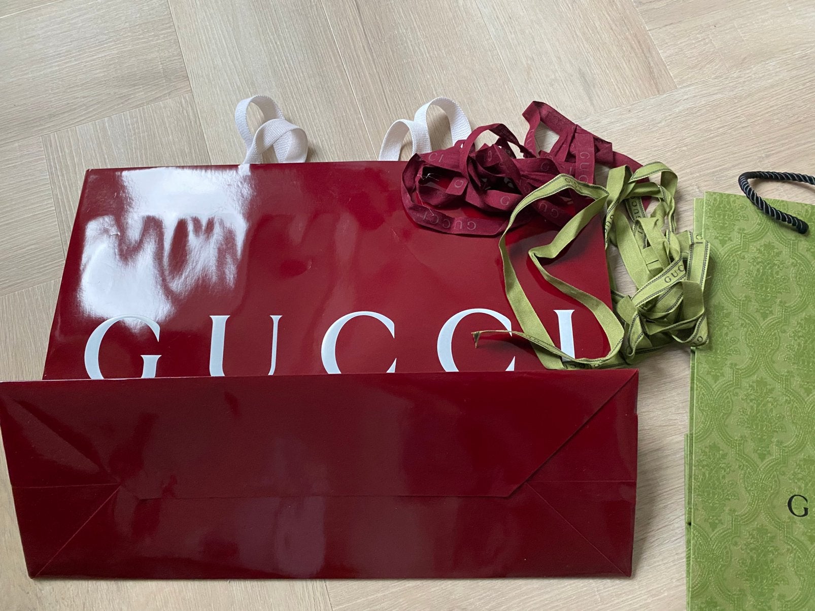 2x Gucci  winkeltas, Ophalen, Gebruikt