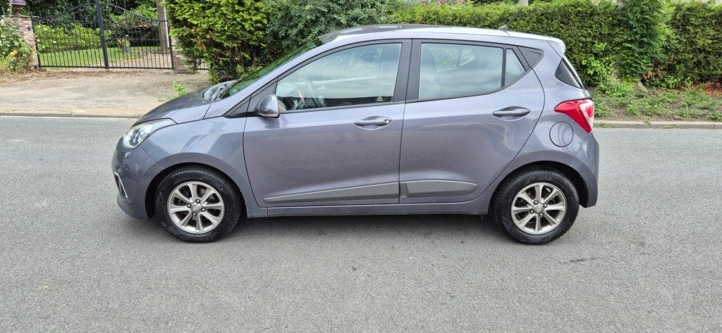 Hyundai I10 1.0 I-Motion*apple carplay*android auto*cruise c, Auto's, Voorwielaandrijving, Gebruikt, Met garantie (alle), Bedrijf