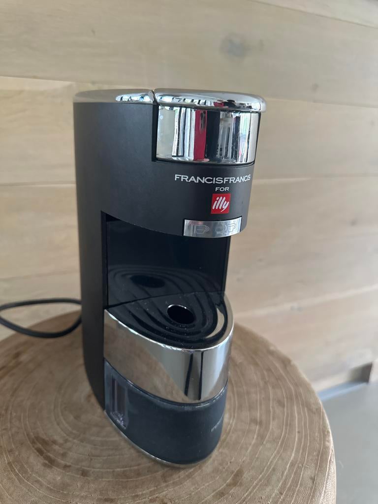 FrancisFrancis for Illy koffiezetapparaat, Witgoed en Apparatuur, Koffiezetapparaten, Gebruikt, Koffiepads en cups, Espresso apparaat