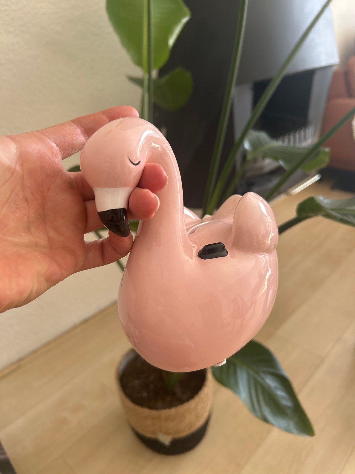 Roze flamingo spaarpot - Keramiek, Ophalen of Verzenden, Gebruikt, Steen, Aardewerk of Keramiek, Dier