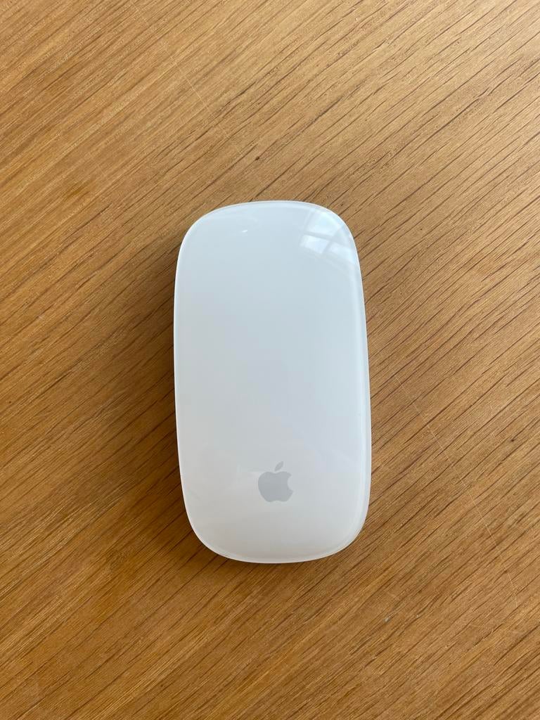 Apple Magic Mouse 1e generatie, Computers en Software, Muizen, Ophalen of Verzenden, Gebruikt, Draadloos, Muis