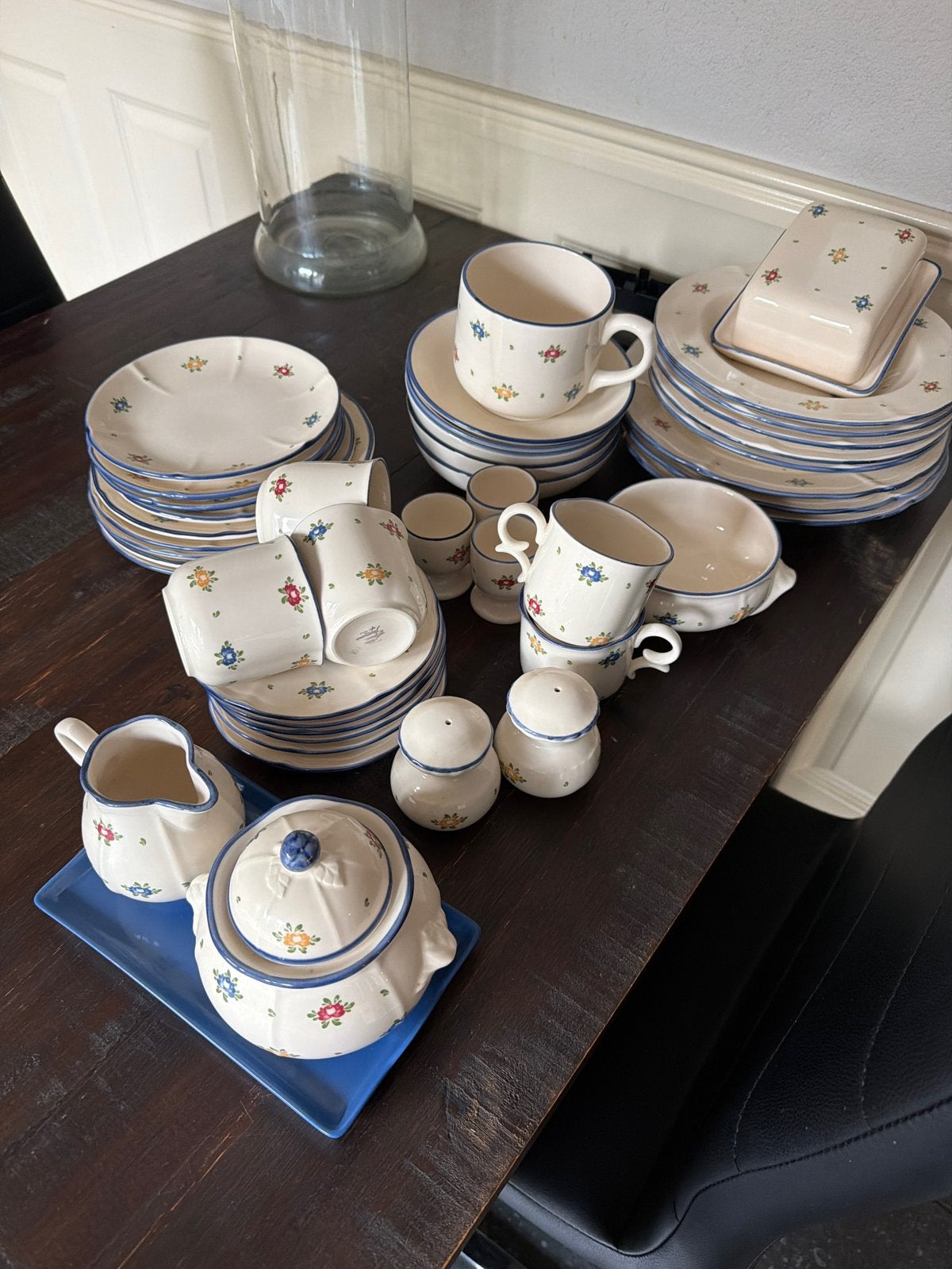 Petit rose servies, Ophalen